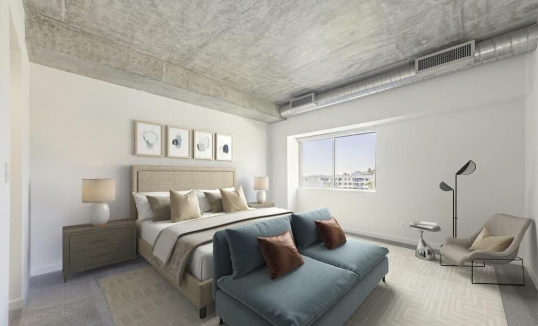 Two Bedrooms Two Baths Luxury *
