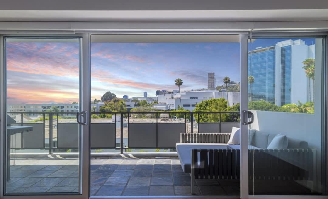 Two Bedrooms Two Baths Luxury *